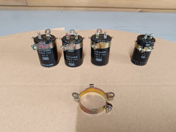 Original Harman Kardon 630 - Org. Power Caps with brackets - All over specs