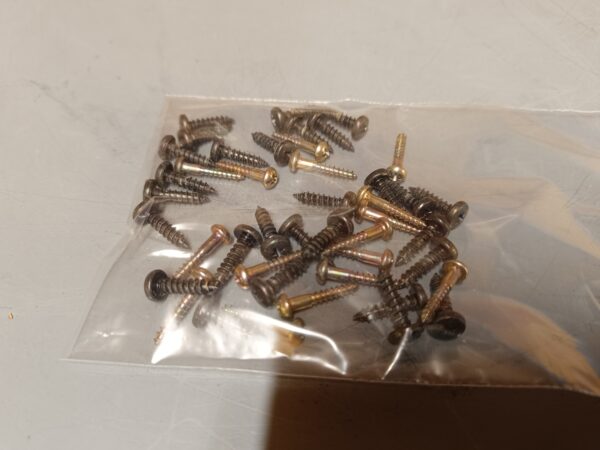 Original Sanyo SX 825 -  Complete set of original screws - Image 3