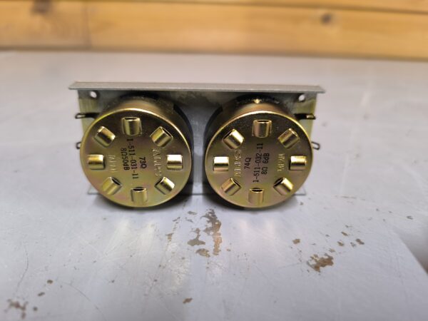 Original Sony SS-G5 -  Potentiometers with cover plates & knobs - Sold as a pair - Image 6