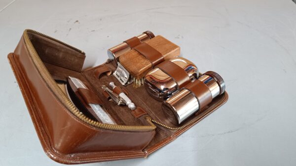 Vintage Gentlemens Grooming Kit - Samleobjekt - Image 5