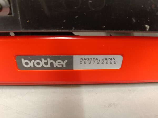 Brother DELUXE 220 - Vintage skrivemaskine i rød - Samleobjekt - Image 9