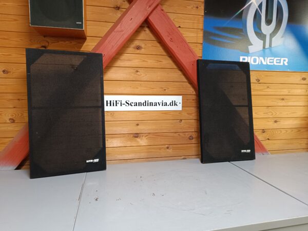 Original Pioneer 2 x Grilles with badges – From Pioneer HPM-100 - Image 2