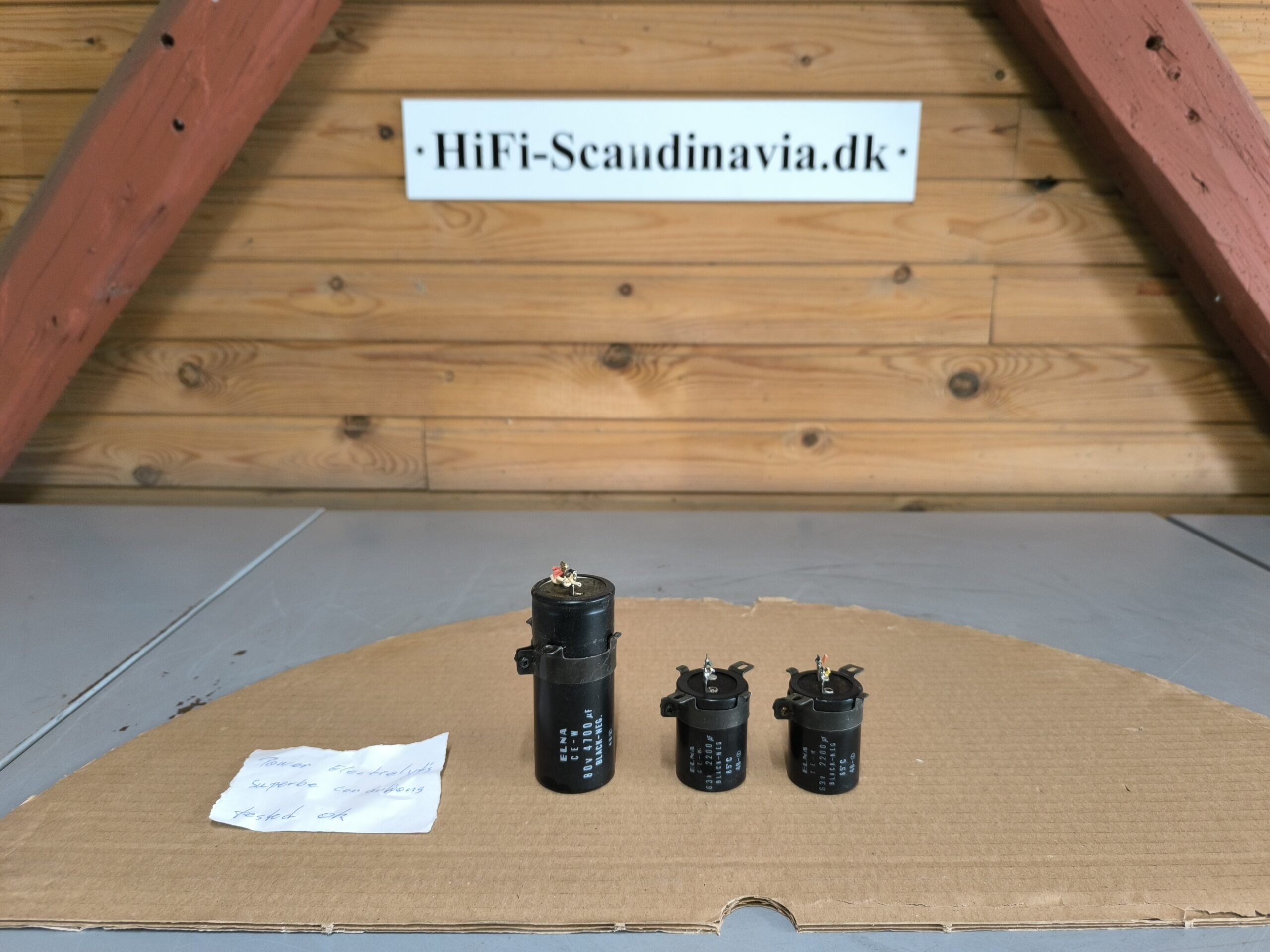 Original Marantz 2230 - Original Power Caps with brackets - Superb Condition - Tested OK  			