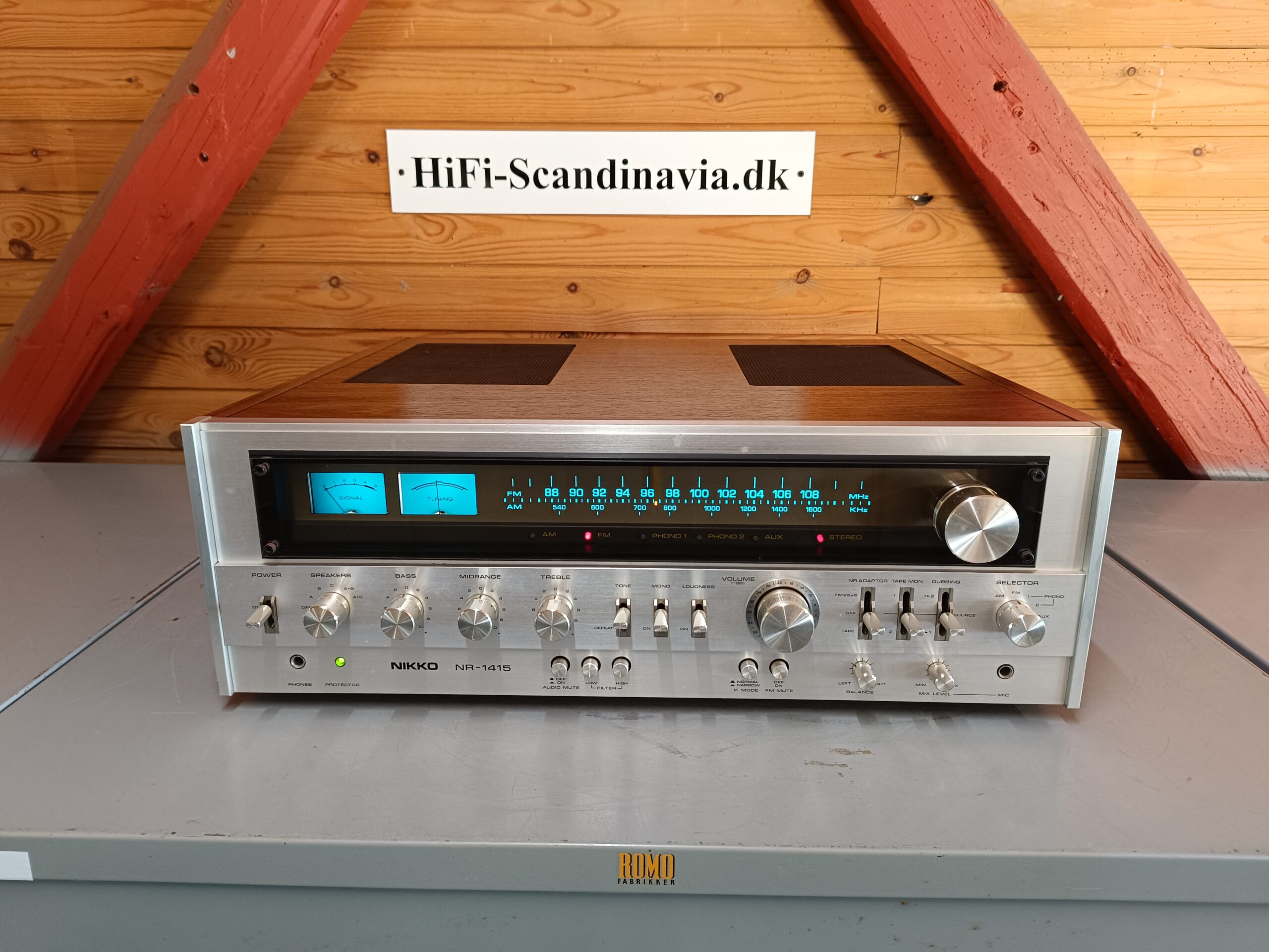 Nikko NR-1415 - 2 x 185 watt vintage receiver - ISTANDSAT!  			