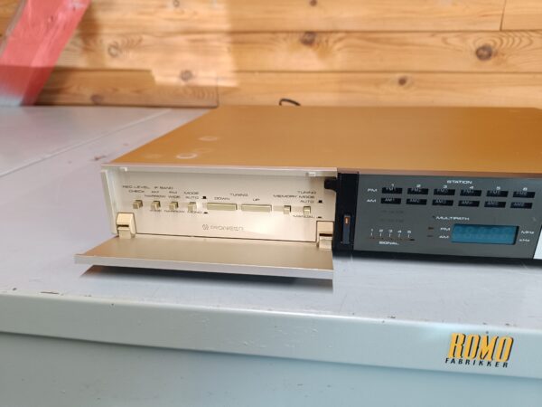 Pioneer F-9 - Topmodel vintage tuner - Image 6
