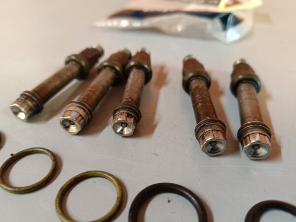 5 x Bosch 0 437 502 032 - VW/Audi 035 133 551 C indsprøjtningsdyser - Image 5