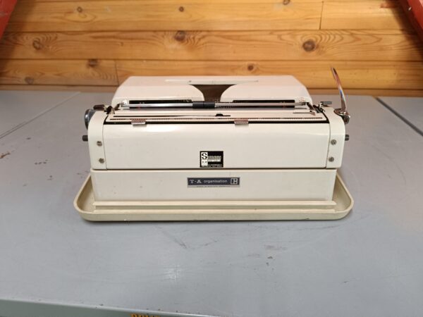 Adler gabriele 25 – Meget flot vintage/retro skrivemaskine - Image 7