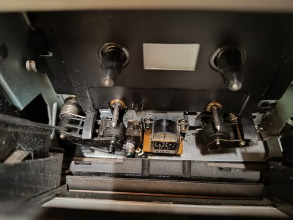 Hitachi D-1100 M – Vintage kassettebåndoptager – Topmodel - Image 6