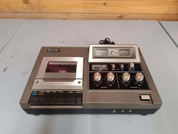 Technics RS-620USD -  Vintage kassettebåndoptager - Samleobjekt - Image 2