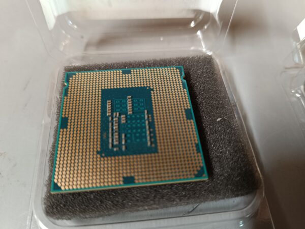 Intel Core i3 4130 / 3.4 GHz Processor - LGA1150 - Image 6