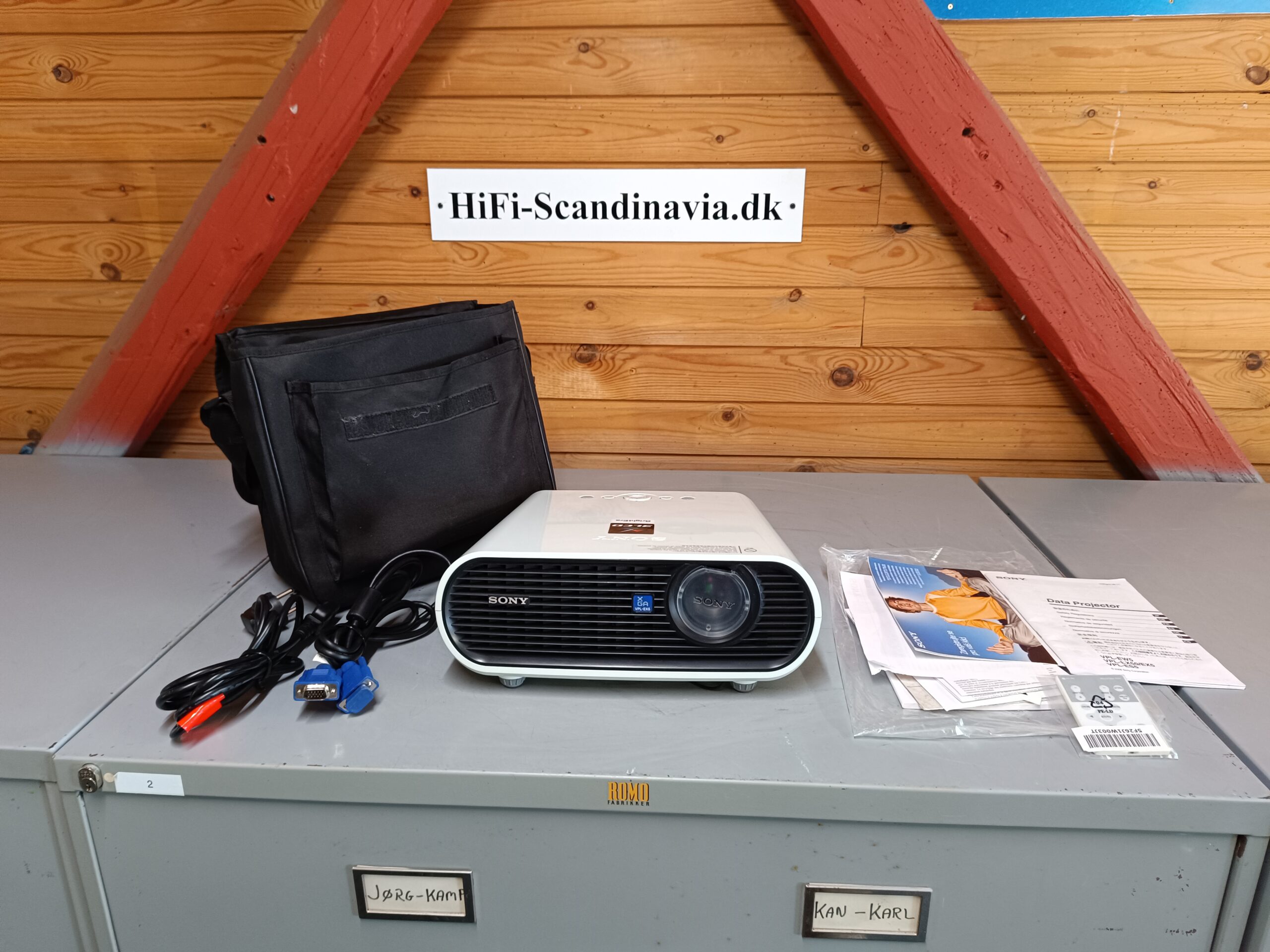 Sony VPL-EX5 Projector - XGA Conference Room Projector - Velholdt og velfungerende