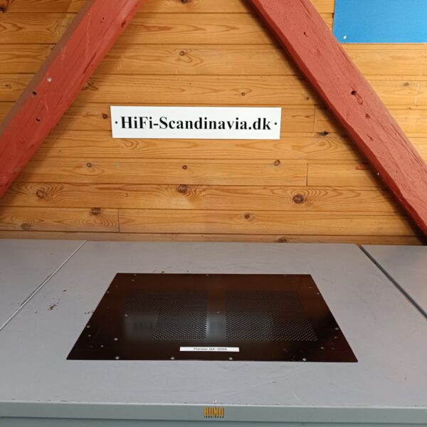 Original Pioneer QX-949A – Bottom plate