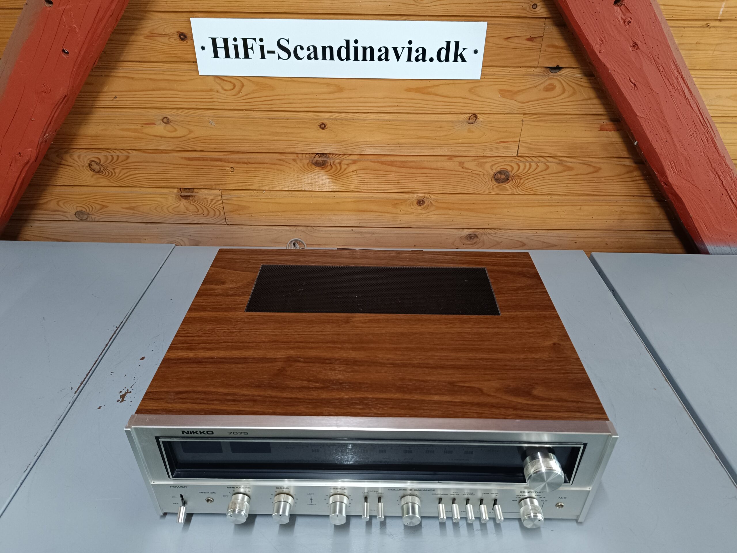 Nikko 7075 - Meget flot & velspillende vintage receiver - NYSERVICERET! - Billede 8