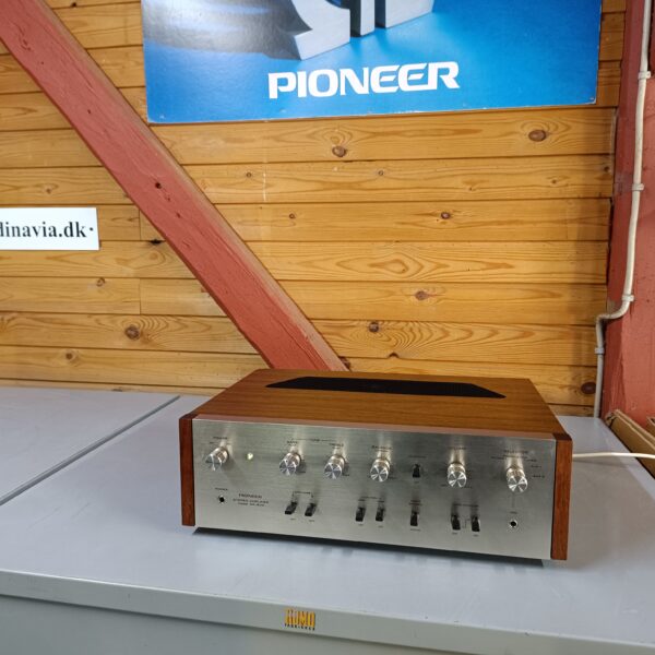 Pioneer SA-600 - Varm og velspillende integreret vintage forstærker