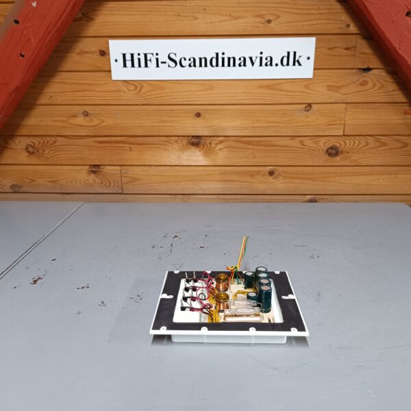 Original Bose Acoustimass 3 Series II - Cross Over With Speaker Connectors - TH-16 94V-0 - Good and Working Condition