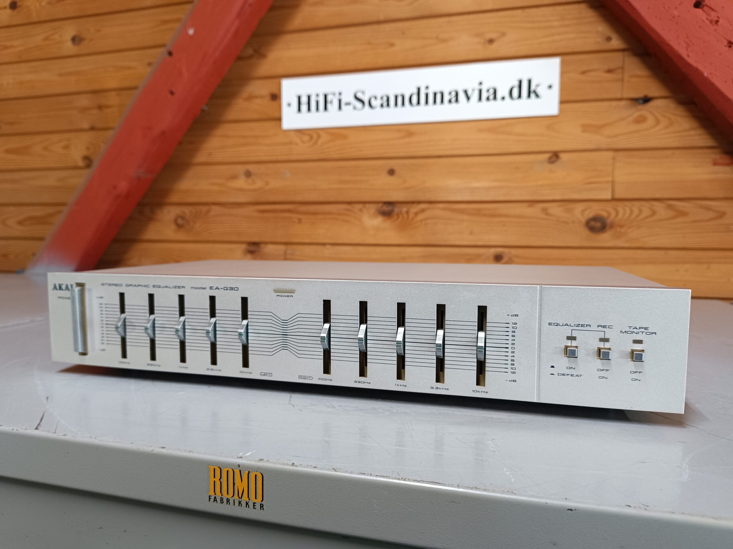 Akai EA-G30 - Vintage Stereo Graphic Equalizer - SJÆLDEN - Billede 4