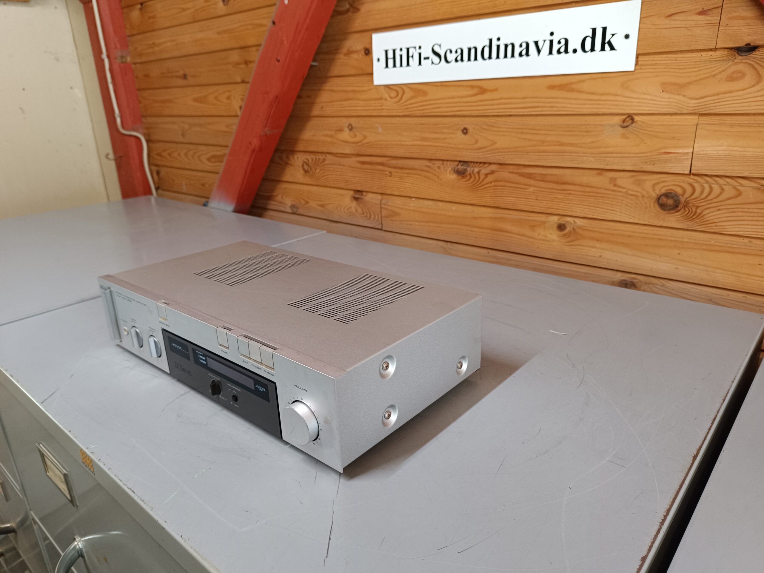 Akai AM-U210 – Integreret vintage forstærker - Til istandsættelse - Billede 2